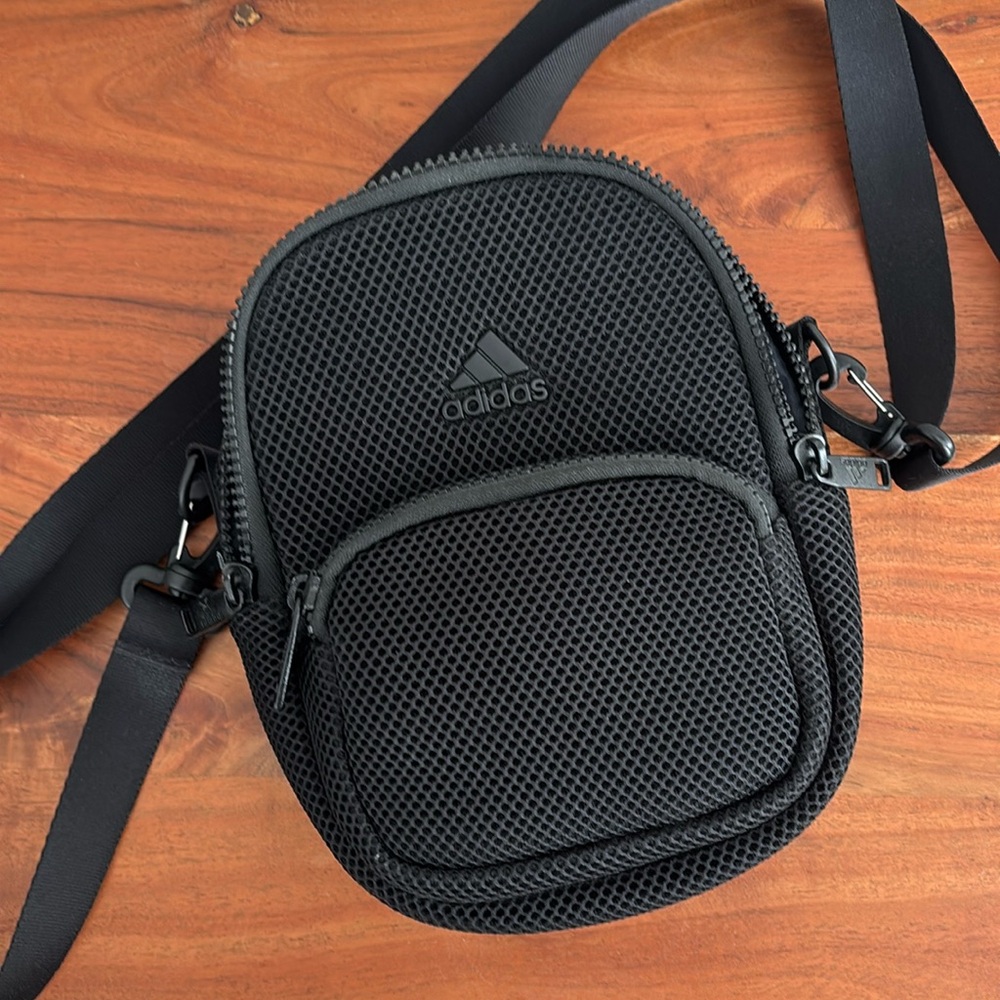 Adidas sling bag